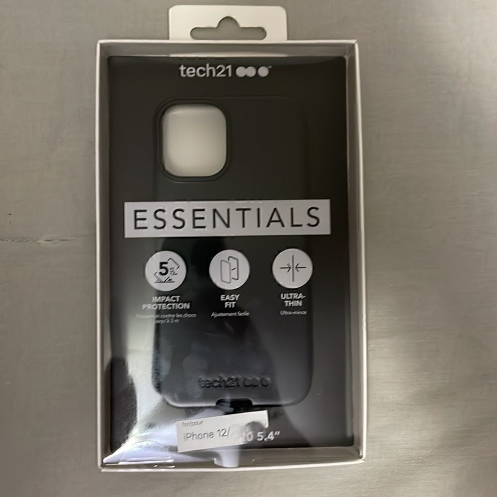 Tech21 Essentials for iPhone 12mini black